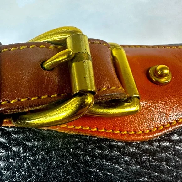 VINTAGE DOONEY AND BURKE PURSE - Picture 6 of 16